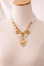 Collier pendentif doré