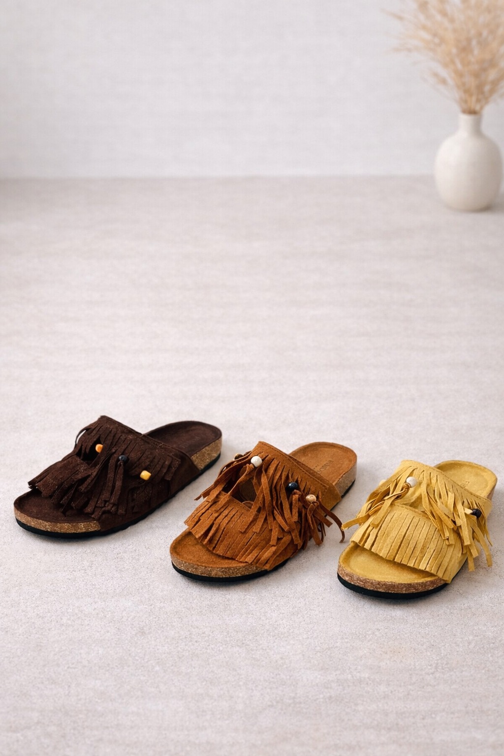 8F292381-50B8-4745-BCEF-E9E1CA569DEF Sandales en suédine – Image 1