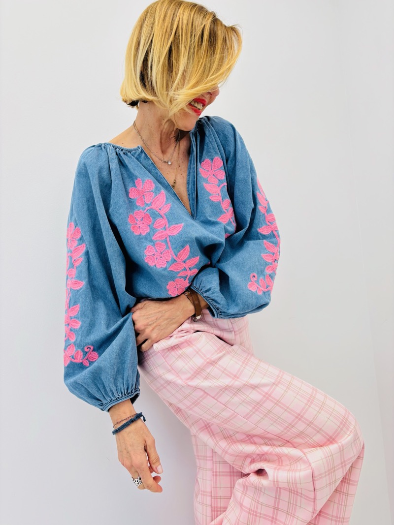 IMG_1563 Chemise denim brodée – Image 1