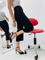 Top Pois Noir et Pantalon Capri