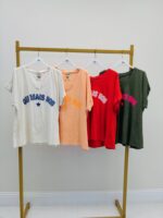 T-shirt col V - Marque OUI MAIS NON – Image 3