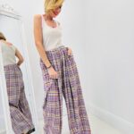 Pantalon motif madras effet gaufré