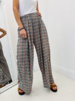 Pantalon motif madras effet gaufré – Image 7