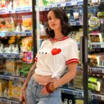 T-shirt Message Graphique Minimaliste Cœur  Maison 7577