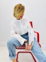 Chemise Élégante En Coton À Détails Dentelle Et Col Montant