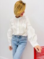 Chemise Élégante En Coton À Détails Dentelle Et Col Montant – Image 3