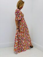 Robe Longue Fluide À Imprimé Floral Et Décolleté Croisé – Image 5