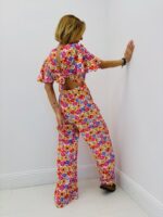 Robe Courte Fluide À Imprimé Floral Et Décolleté Croisé – Image 4