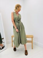 Robe évasée avec ceinture