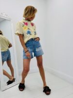 Short en jean détail fleurs – Image 4