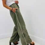 Pantalon brodé