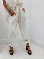 Pantalon taille élastique coupe courte – Image 8