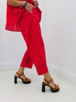 Pantalon taille élastique coupe courte