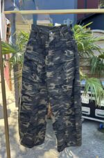 Pantalon cargo camouflage en toile de jean – Image 2