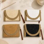 Pochette en raphia