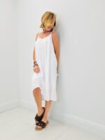 Robe à bretelles tressées