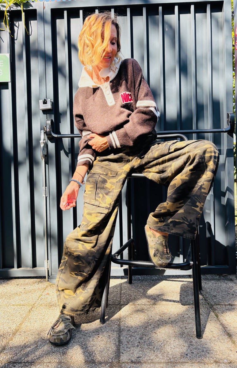 IMG_9148 Pantalon cargo camouflage en toile de jean – Image 1