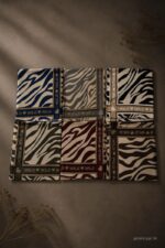 Carré Imprimé Animalier Satiné
