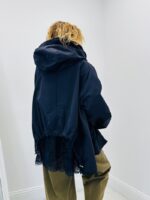 Veste à capuche style k-way détail dentelle – Image 3