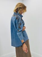 Surchemise en jean à motifs floraux - Marque LM LULU – Image 5