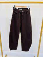 Jeans Coupe Barrel – Image 2