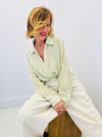 Chemise à motifs floraux