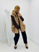 Gilet Capuche Fausse Fourrure – Image 4