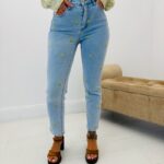 Jeans brodé coupe droite