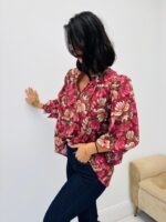 Blouse à motifs floraux
