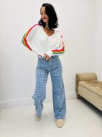 Pull avec bandes colorées – Image 3