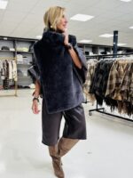 Poncho fausse fourrure - Marque Giovanni – Image 3