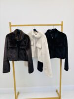 Veste coupe courte en fausse fourrure – Image 2