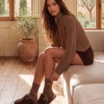 Sabots en laine avec boucles métalliques