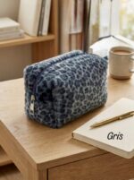Trousse en fourrure synthétique imprimée