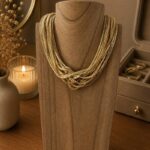 Collier doré élégant