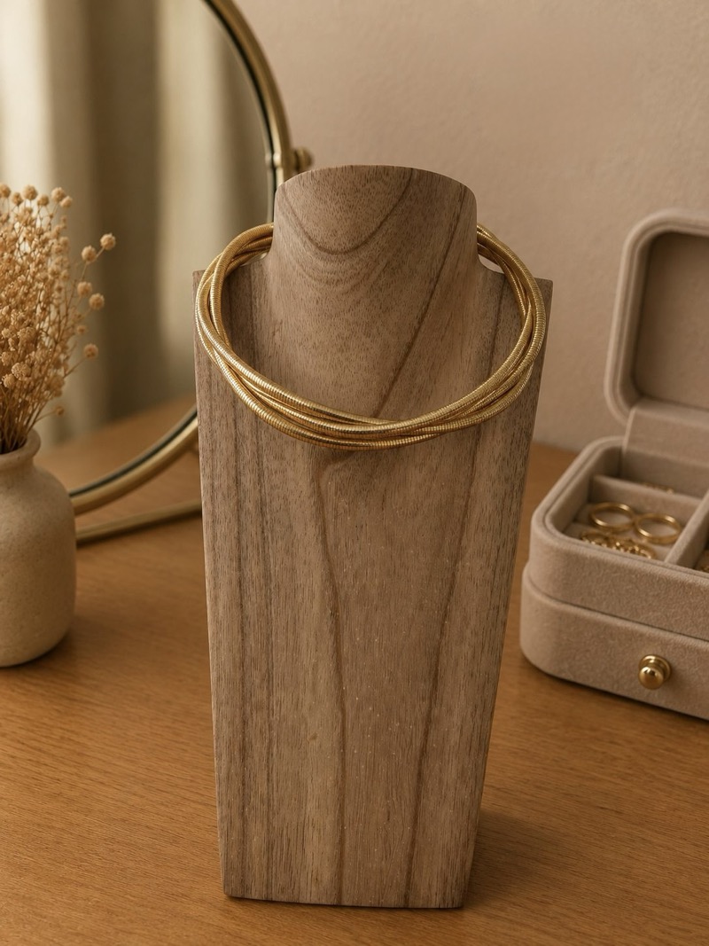 CE849588-20B7-405F-A9B9-A1E53538215A_686AF44A-8015-4AC4-8F0A-2F5BC6B3BA9E Collier élégant – Image 1