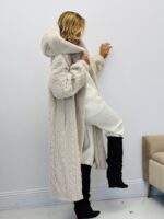 Manteau fausse fourrure à capuche – Image 6