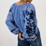 Blouse fines rayures broderie