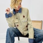 Veste épaulettes détails broderie en relief