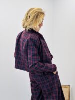 Veste à carreaux avec épaulette coupe courte – Image 5
