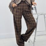 Pantalon à carreaux avec pinces