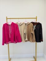 Pull à capuche détails rayés - Marque CASCADE – Image 2