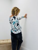 Pull fleuri col V – Image 5