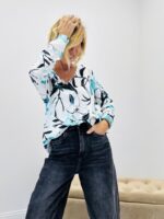 Pull fleuri col V
