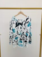 Pull fleuri col V – Image 2