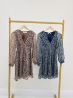 Robe courte imprimée fluide – Image 2