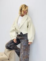 Veste simili cuir coupe courte grand col