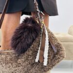 Porte-clé en fausse fourrure