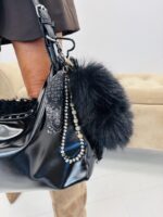 Porte-clé en fausse fourrure – Image 3