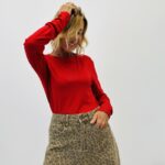 Pull fin près du corps